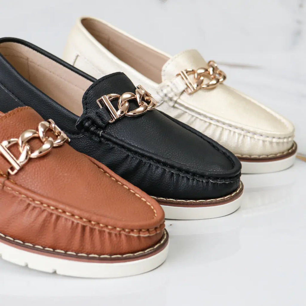 Bolichero con cadena – Luce elegante y cómoda en todo momento