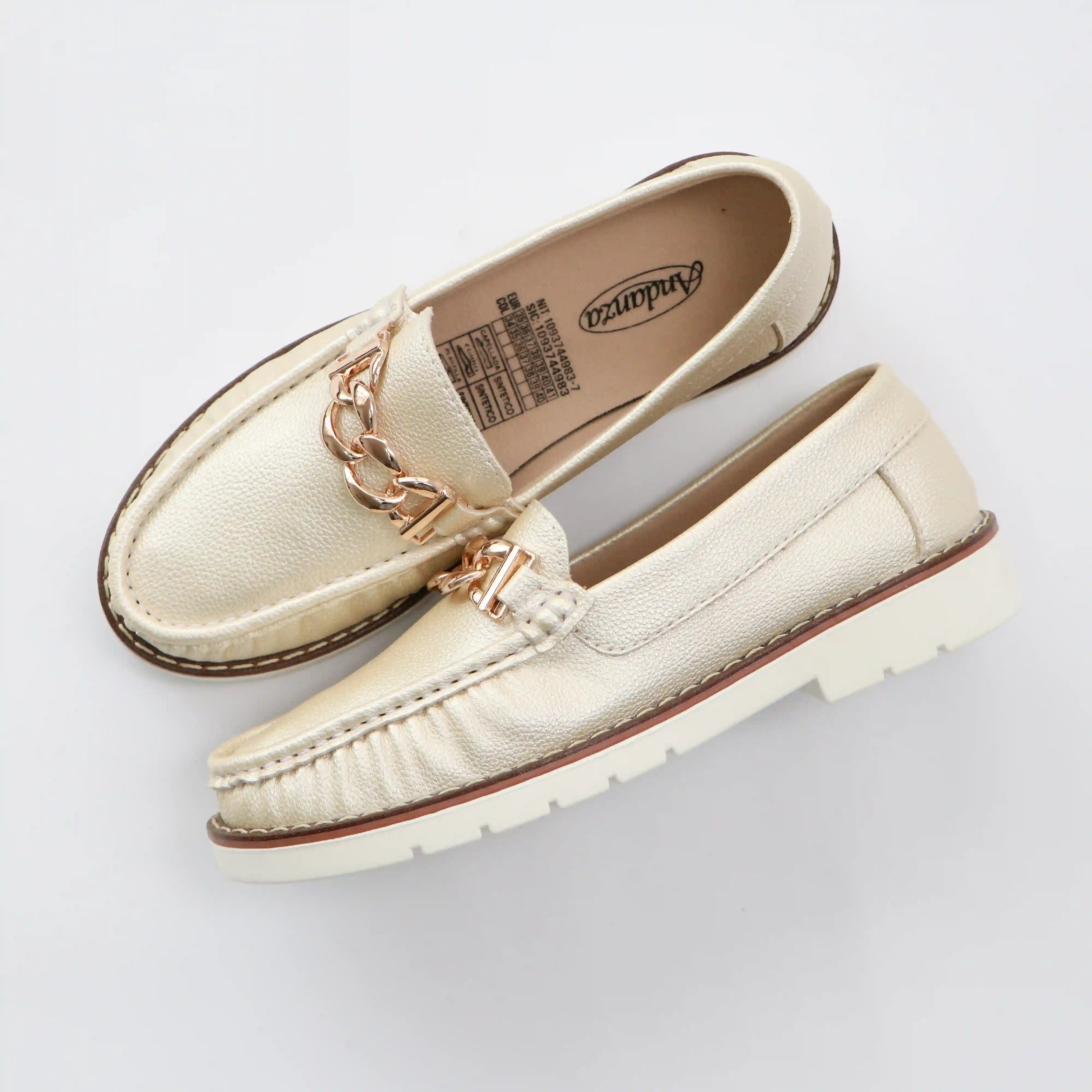 Bolichero con cadena – Luce elegante y cómoda en todo momento